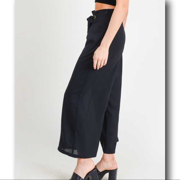 LINED BLACKED CROP STYLE WITH TIE WAIST PANTS - Picture 5 of 7
